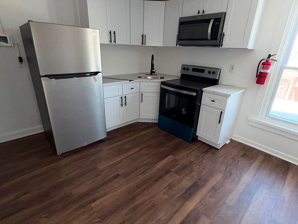 1st image of 404 N Charlotte St #2