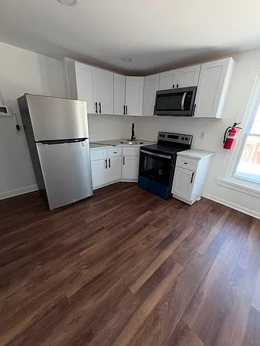 404 N Charlotte St Photo 1