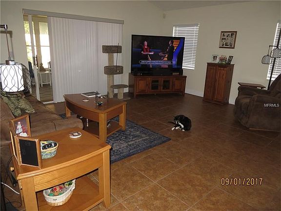 5th image of 2740 Burwood Ave #4