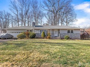 1001 Ellis Pkwy, Edison, NJ
