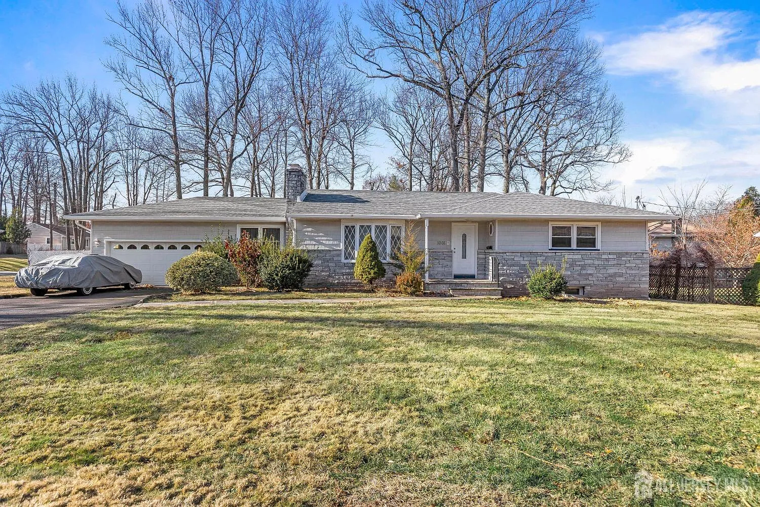 1001 Ellis Pkwy photo 1