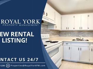 18 Woodfern Ct #6, Kitchener, ON N2E1H4