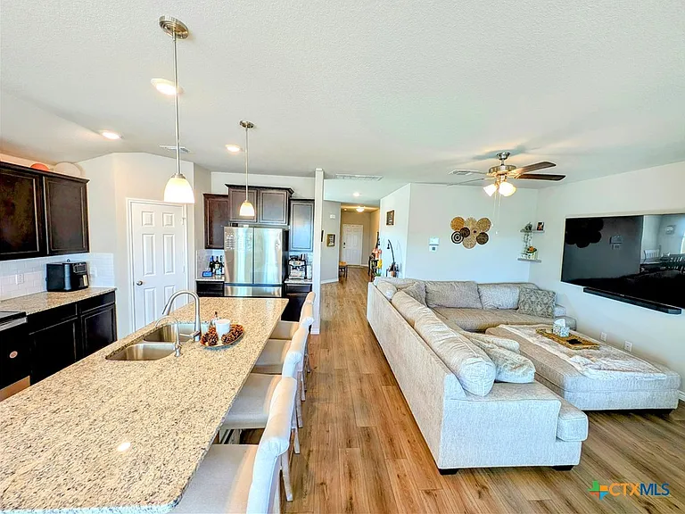 305 Bobby Lou Ln — Photo 12