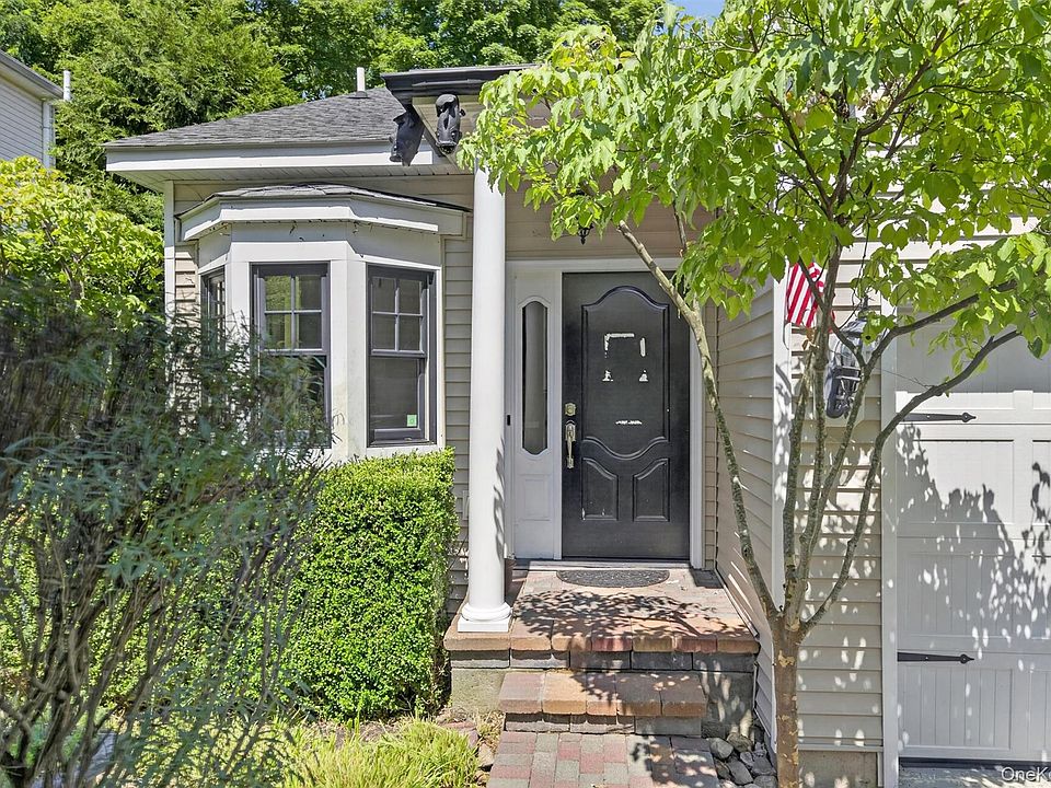 1st image of 708 Kossuth Place