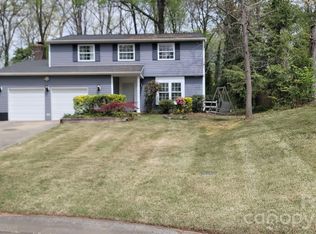 5716 Cassio Ct, Charlotte, NC 28227