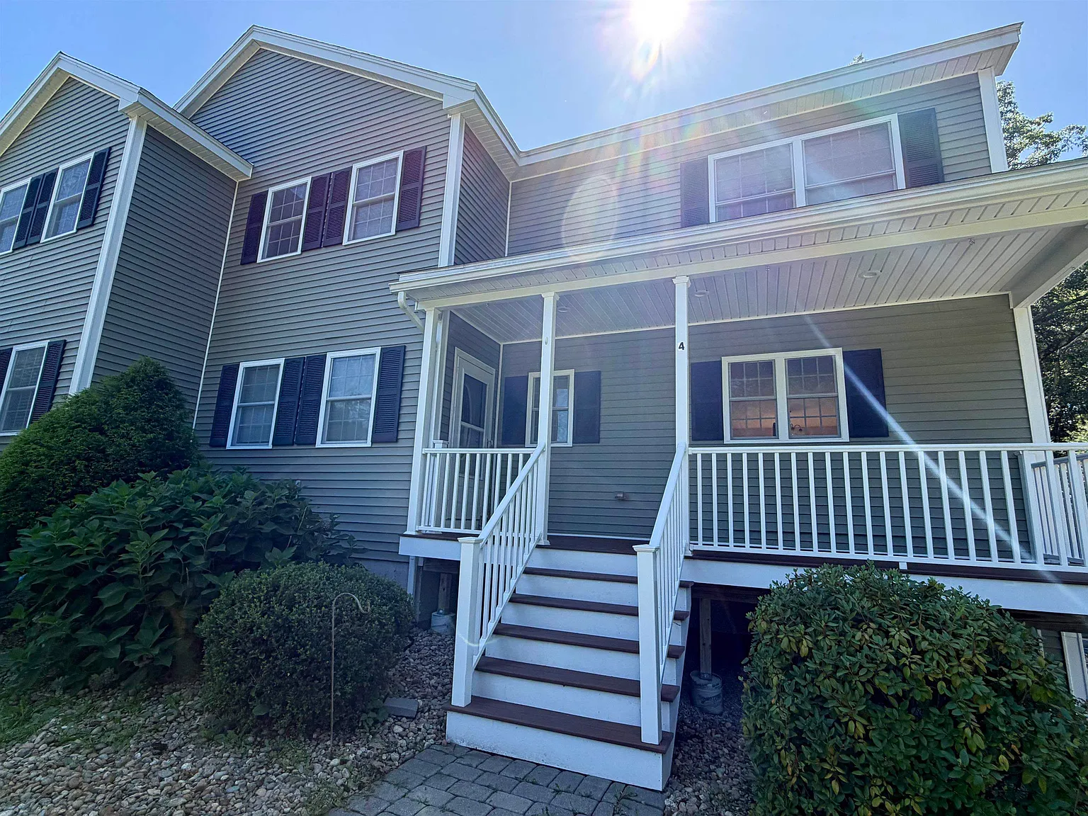 3 bed, 2.0 bath, 1772 sqft, $3,150 — Photo 1