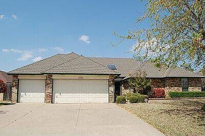 1st image of 1321 SW 106th Pl