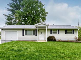 1226 S Point Prairie Rd, Wentzville, MO 63385
