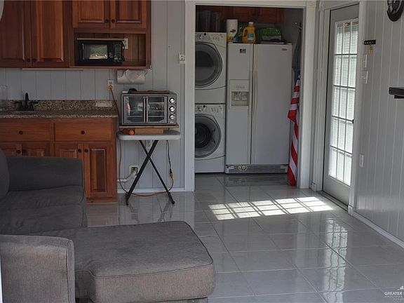 5th image of 3904 Mallard Dr