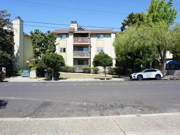 1318 B St APT 111, Hayward, CA 94541