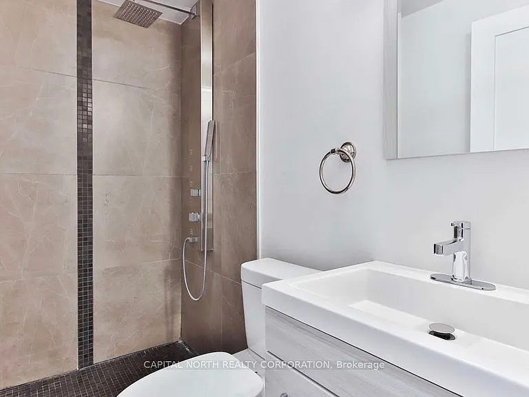 43 Glen Manor Dr #LOWER — Photo 18