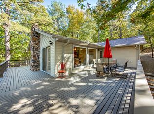 226 Lakeview Dr, Fairfield Bay, AR 72088