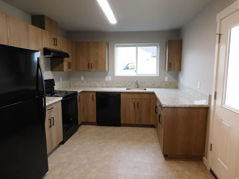 354 S 8th St #13 — Photo 8
