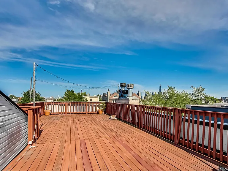 1022 N Wood St #3 — Photo 24