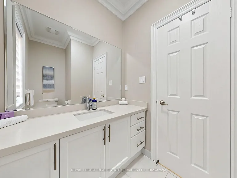 1158 Atkins Dr — Photo 18