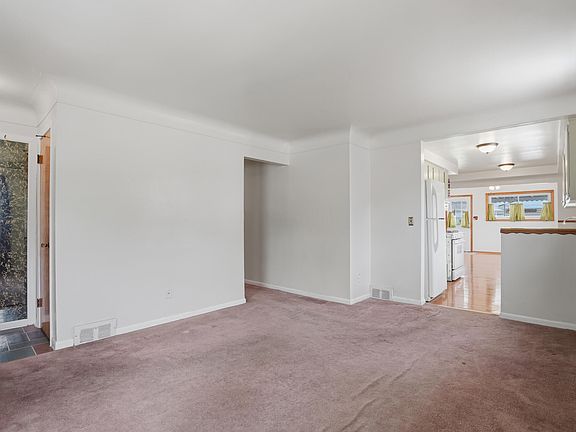 4th image of 35843 Rewa St