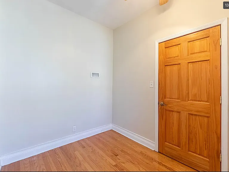 2056 W 19th St #2 — Photo 10