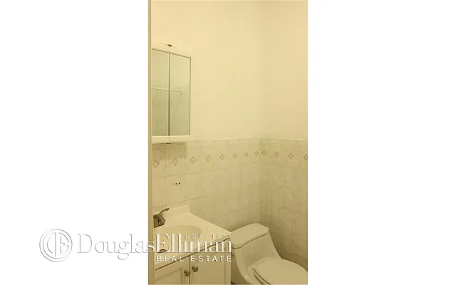 Rented by Douglas Elliman | media 29