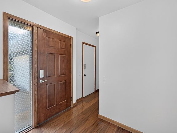 3rd image of 323 Santa Fe Trl