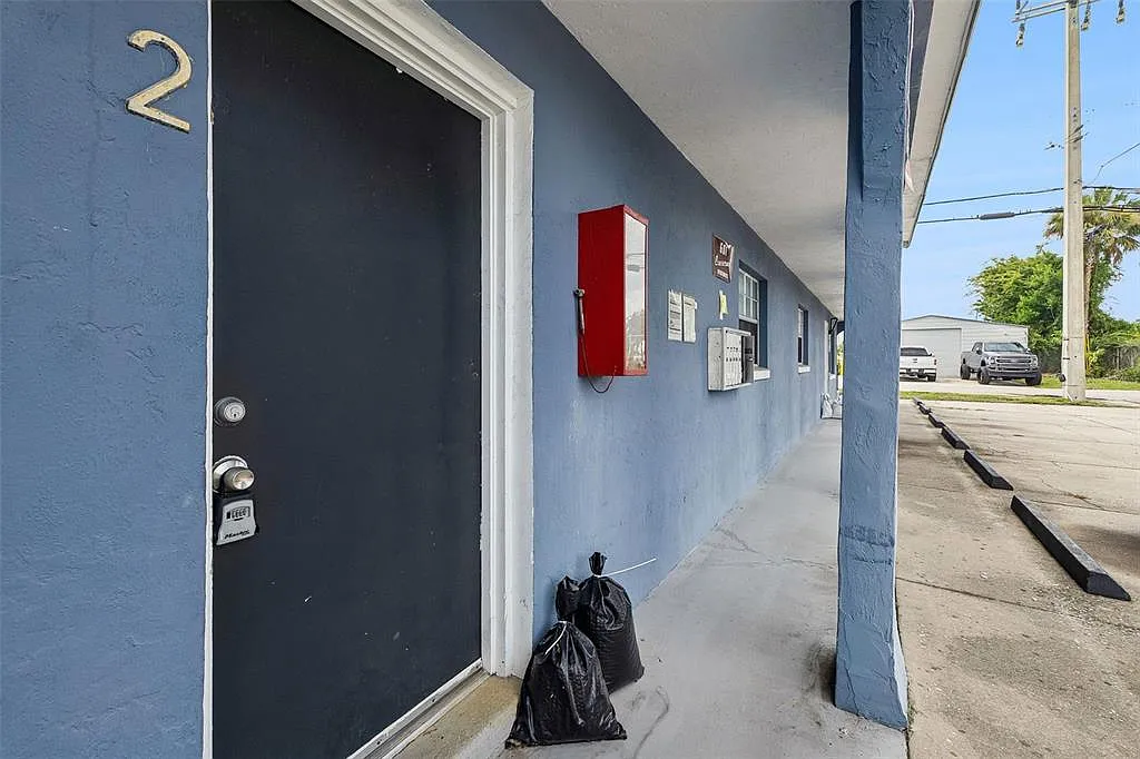 2 bed, 1.0 bath, 650 sqft, $950 — Photo 4