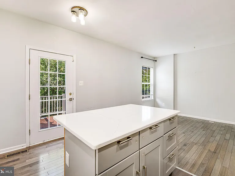 7742 Valley Oak Dr #91 — Photo 9