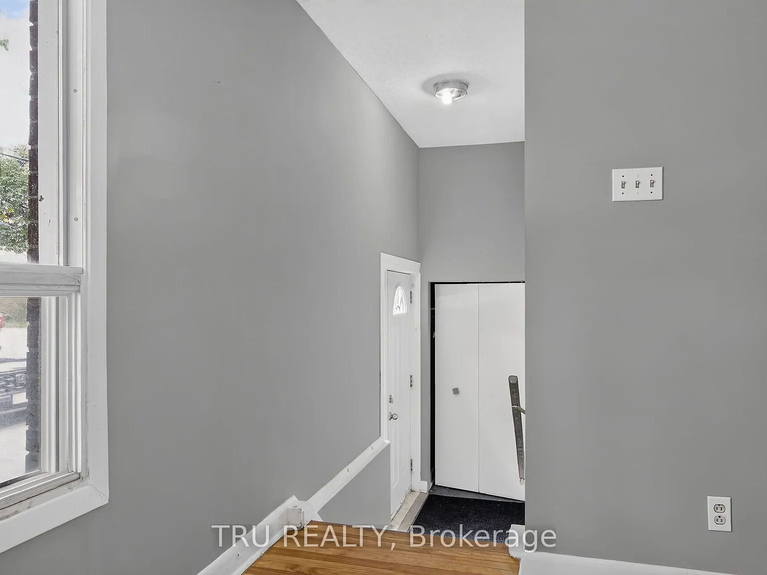 3 bed, $2,350 — Photo 4