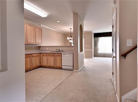 3rd image of 4453 Eaglebrook Dr #0