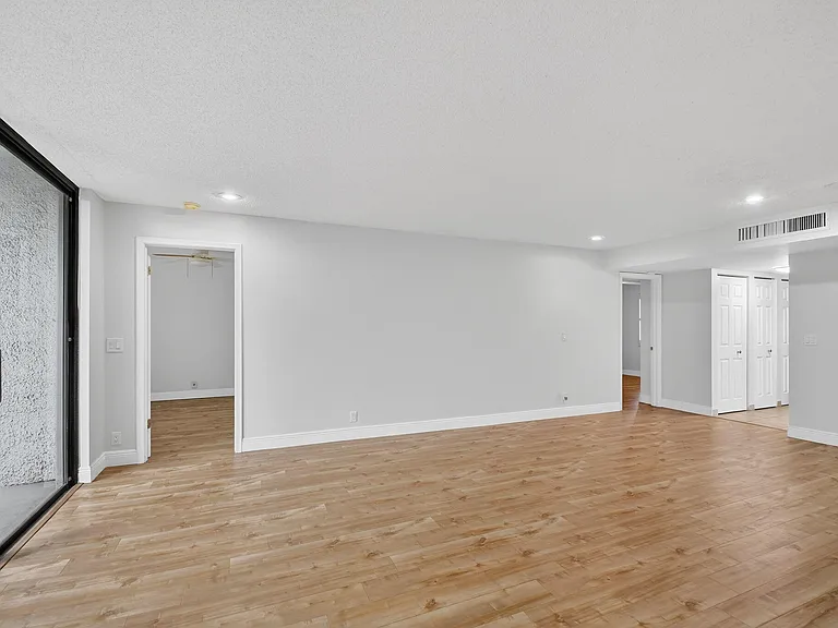 4080 Tivoli Ct #206 — Photo 9