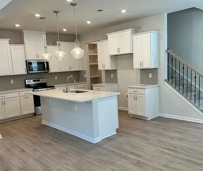 8122 Overmeadow Ln — Photo 5