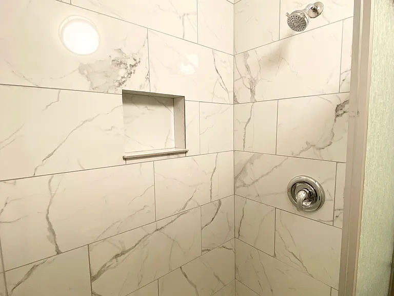 1372 Neil Ave #B — Photo 9