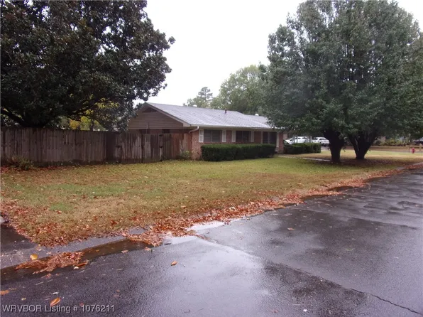 2103 Independence Ave, Conway, AR 72034