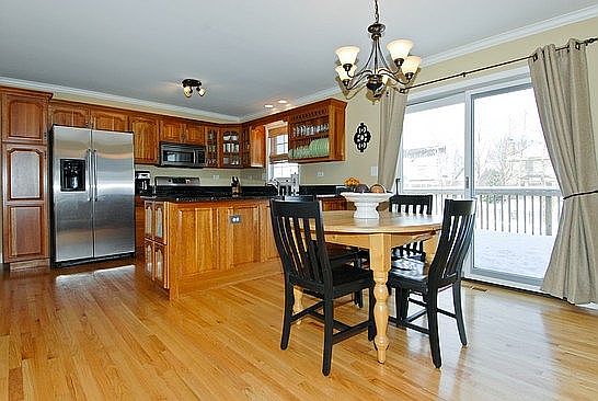 2nd image of 0N664 E Weaver Cir