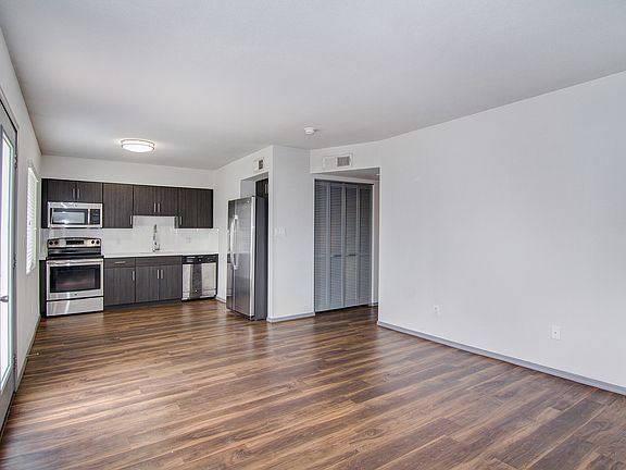 4th image of 4128 N 22nd St APT 8