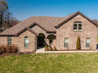 434 Ben Albert Rd, Cottontown, TN 37048
