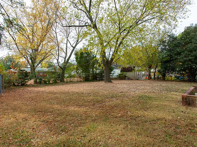 10 Warren Dr — Photo 3