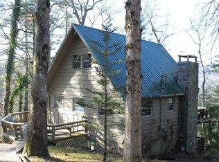 135 Wheatstone Dr, Glenville, NC 28736