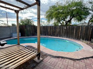 5725 E 34th St, Tucson, AZ 85711