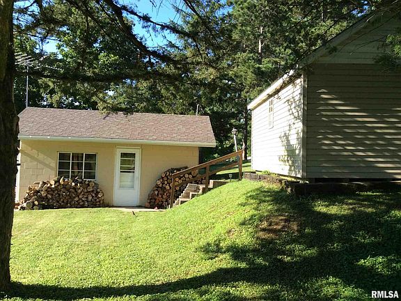 3rd image of 213 Lake Warren Dr