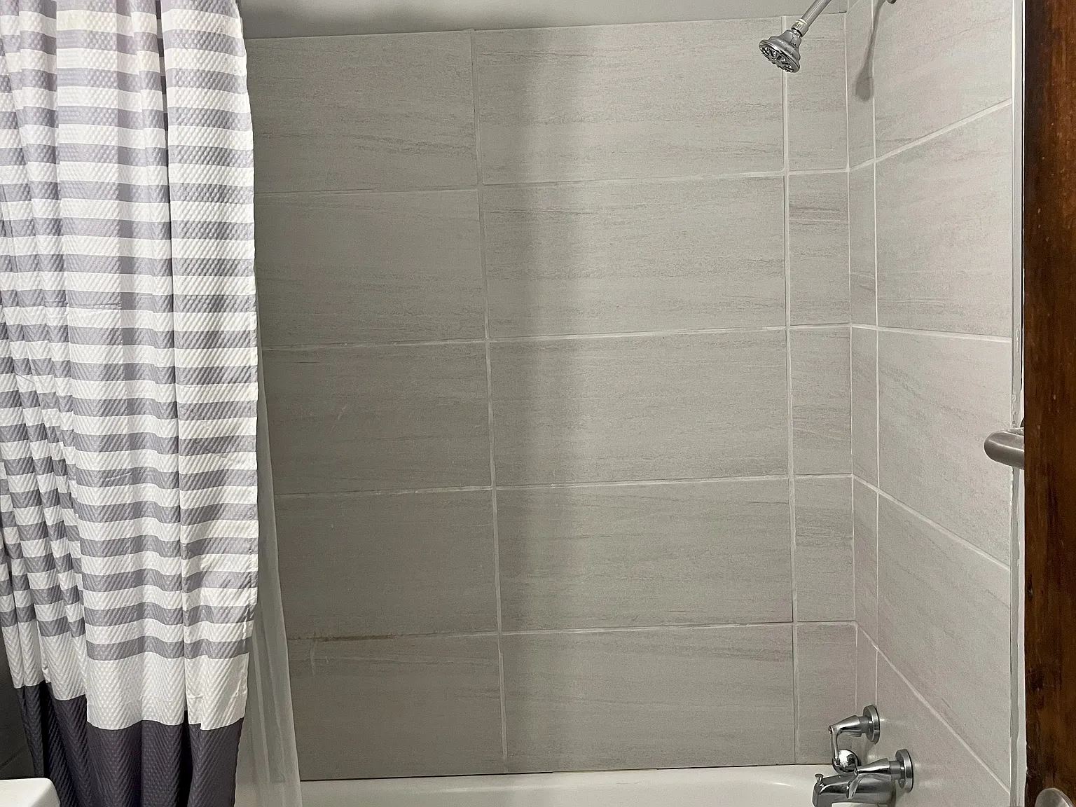2 bed, 850 sqft, $1,300 — Photo 3