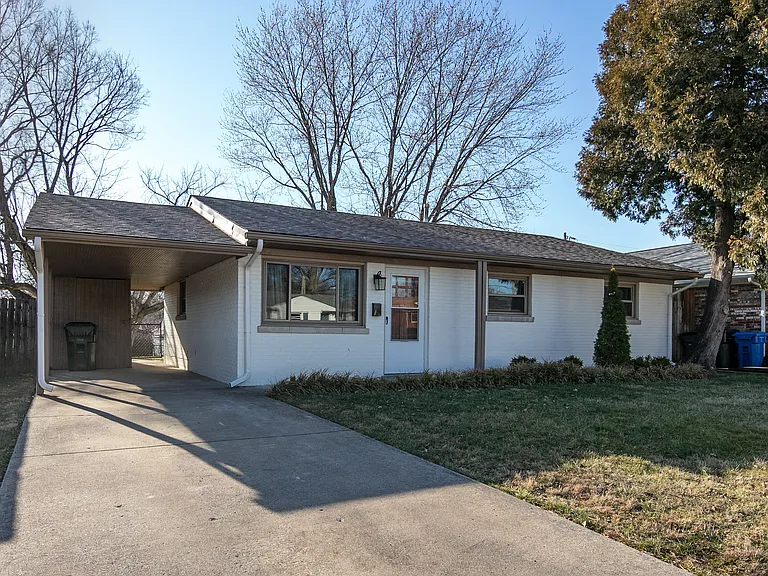 2116 Saint Teresa Dr — Photo 16