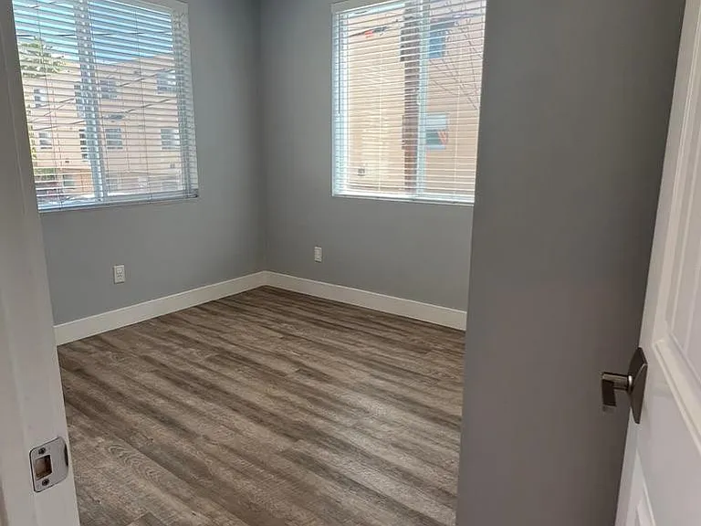 4055 Brant St #B — Photo 7