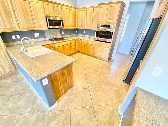 5th image of 7249 Lansbrook Ave