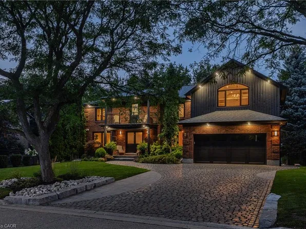 50 Roehampton Ct, Kitchener, ON N2A 3L1