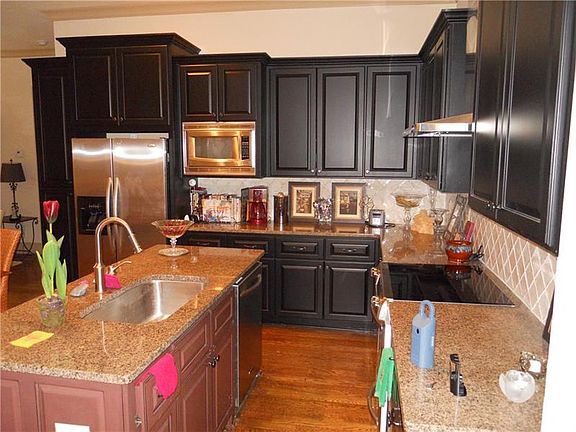 5th image of 360 Chambers St Unit 156