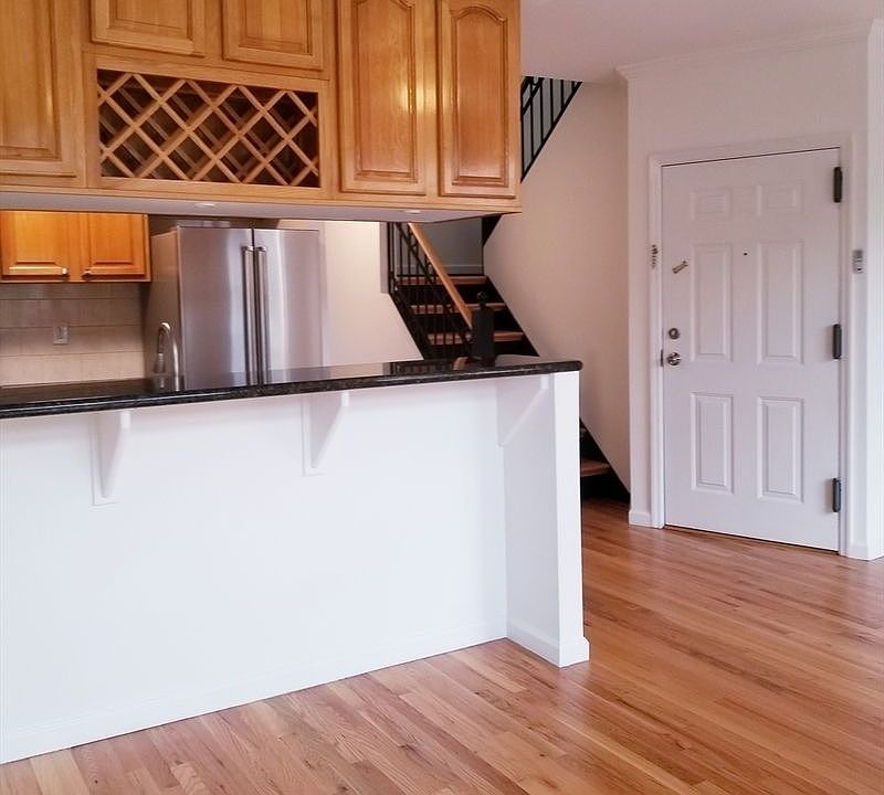 1st image of 130 Degraw St APT 3