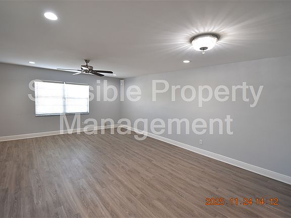 5th image of 3425 Masters Dr N