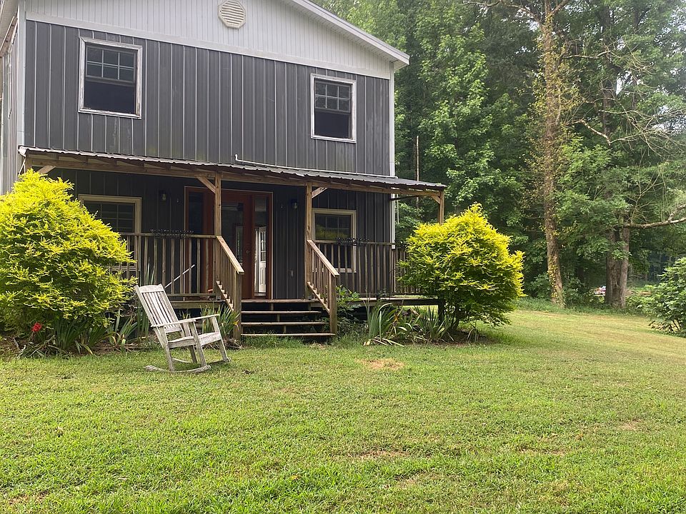 1st image of 450 Crump Mill Rd