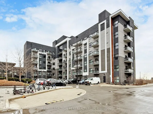 102 Grovewood Cmn #334, Oakville, ON L6H 0X2