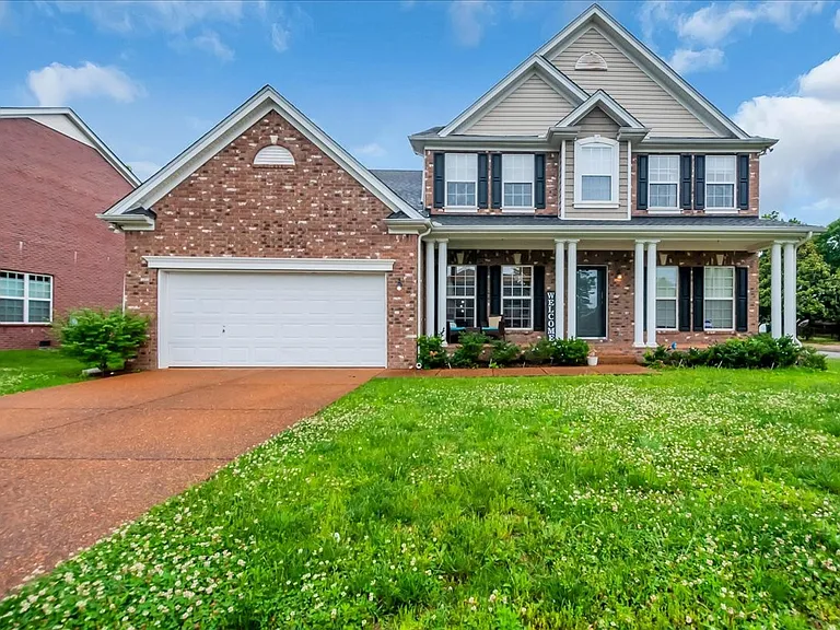 6000 Thrush Ct — Photo 1