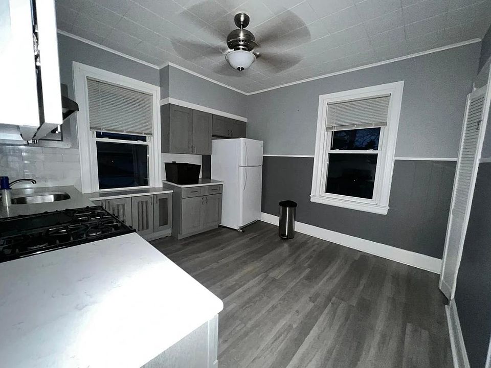 1st image of 120 Quinlan Ave Floor 2